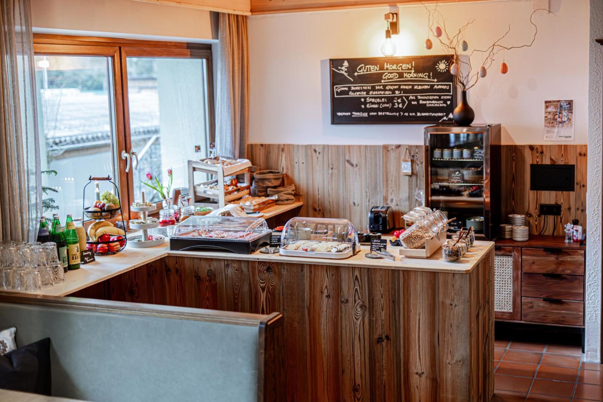 Eschenhof Bed & Breakfast Капрун Екстериор снимка